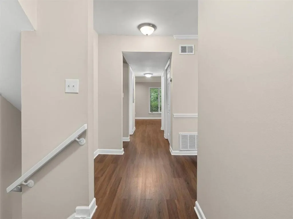 95 Ivy Trail Ne, Atlanta, Georgia 30342, 3 Bedrooms Bedrooms, ,2 BathroomsBathrooms,Residential,For Sale,95 Ivy Trail Ne,7570970
