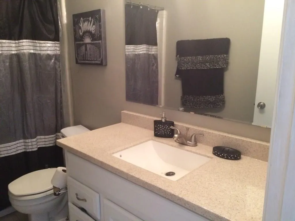 5400 Roswell Road Unit M2, Atlanta, Georgia 30342, 2 Bedrooms Bedrooms, ,2 BathroomsBathrooms,Residential,Sold,5400 Roswell Road Unit M2,5591821