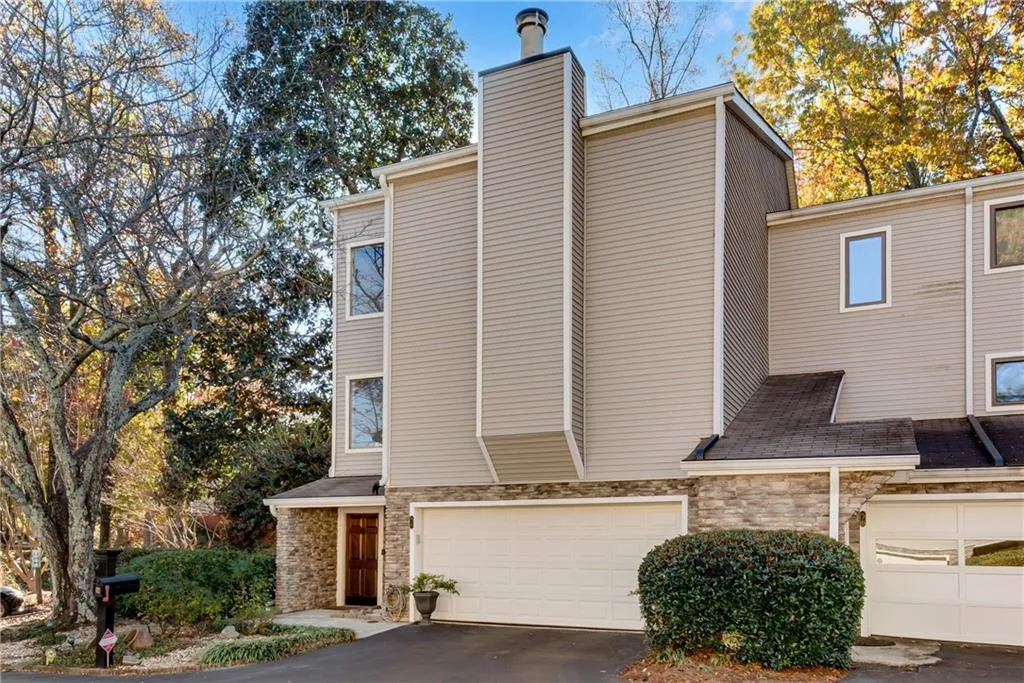 54 Basswood Circle, Sandy Springs, Georgia 30328, 4 Bedrooms Bedrooms, ,3 BathroomsBathrooms,Residential,Sold,54 Basswood Circle,7681706