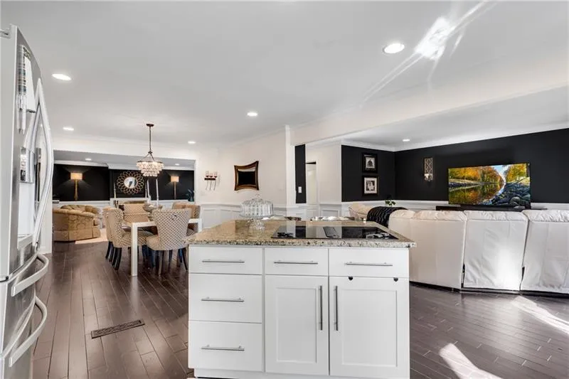 Views to Dining Rm & Family Room