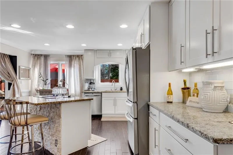 Views to Dining Rm & Family Room