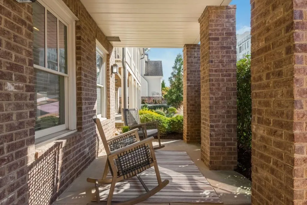 1329 Booth Avenue, Atlanta, Georgia 30318, 5 Bedrooms Bedrooms, ,4 BathroomsBathrooms,Residential,Sold,1329 Booth Avenue,7553961