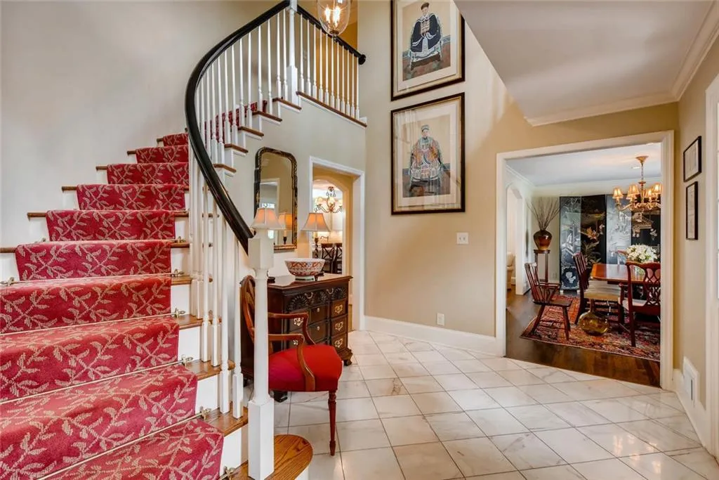 6040 Riverwood Drive, Sandy Springs, Georgia 30328, 5 Bedrooms Bedrooms, ,4 BathroomsBathrooms,Residential,Sold,6040 Riverwood Drive,5824031
