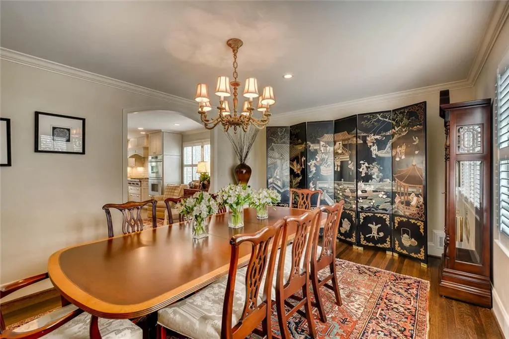 6040 Riverwood Drive, Sandy Springs, Georgia 30328, 5 Bedrooms Bedrooms, ,4 BathroomsBathrooms,Residential,Sold,6040 Riverwood Drive,5824031