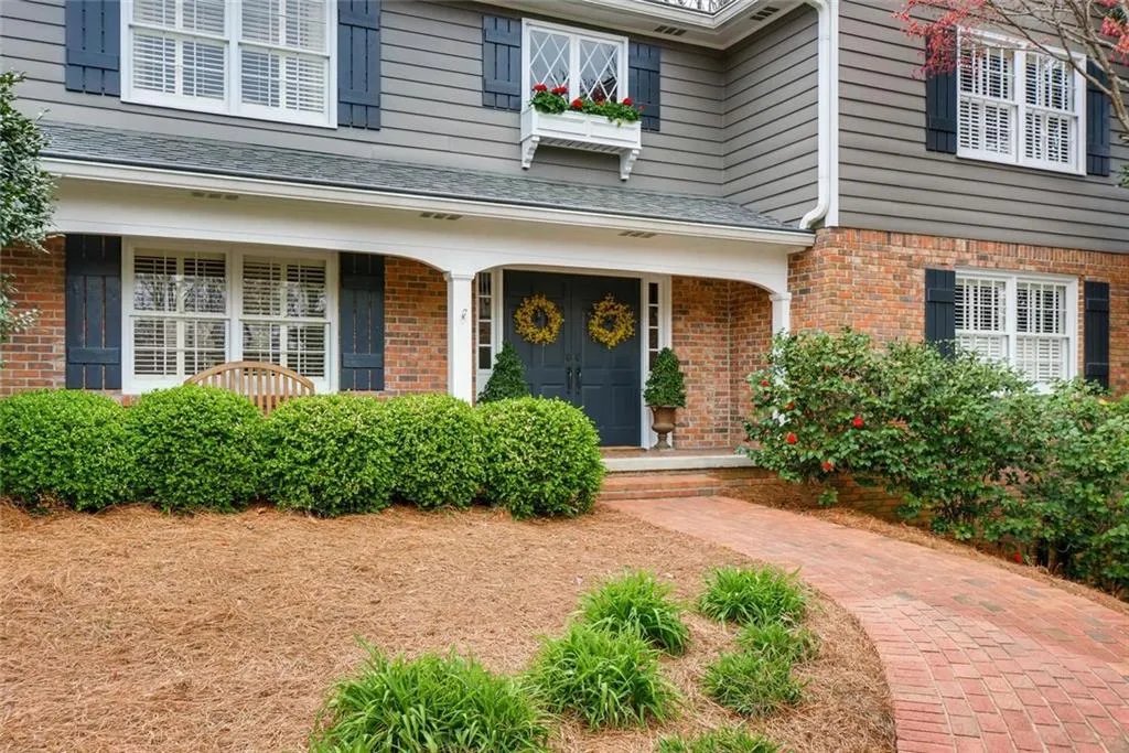 6040 Riverwood Drive, Sandy Springs, Georgia 30328, 5 Bedrooms Bedrooms, ,4 BathroomsBathrooms,Residential,Sold,6040 Riverwood Drive,5824031