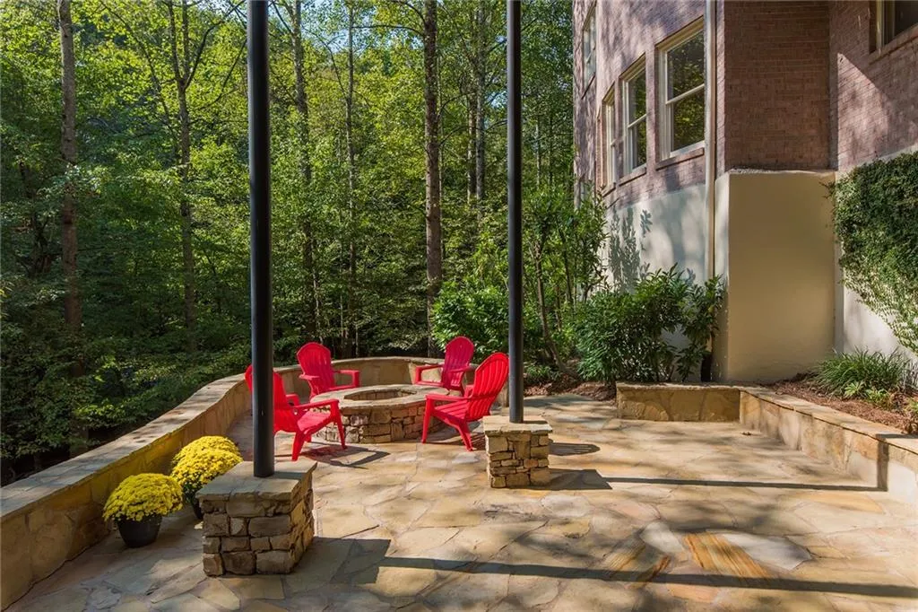 470 Verdi Lane, Atlanta, Georgia 30350, 5 Bedrooms Bedrooms, ,5 BathroomsBathrooms,Residential,Sold,470 Verdi Lane,6629324