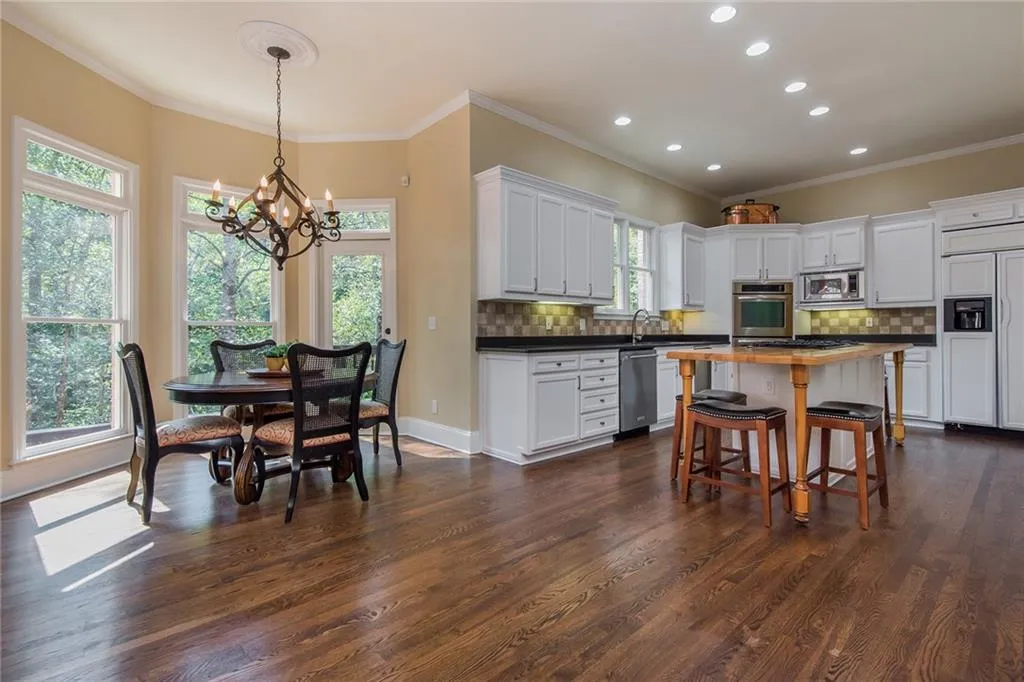 470 Verdi Lane, Atlanta, Georgia 30350, 5 Bedrooms Bedrooms, ,5 BathroomsBathrooms,Residential,Sold,470 Verdi Lane,6629324