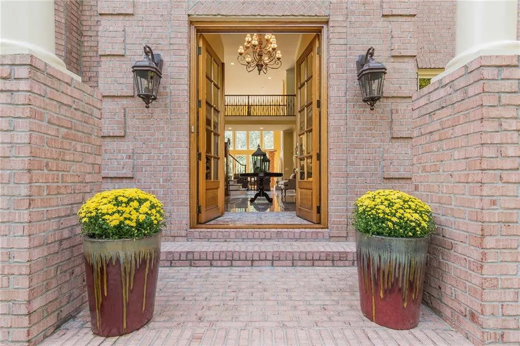470 Verdi Lane, Atlanta, Georgia 30350, 5 Bedrooms Bedrooms, ,5 BathroomsBathrooms,Residential,Sold,470 Verdi Lane,6629324