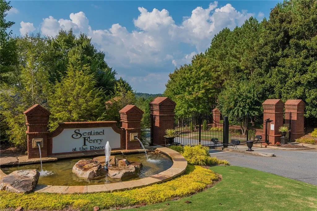 470 Verdi Lane, Atlanta, Georgia 30350, 5 Bedrooms Bedrooms, ,5 BathroomsBathrooms,Residential,Sold,470 Verdi Lane,6629324
