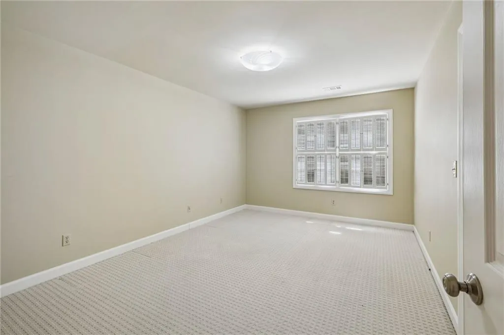 52 Ivy Chase Ne, Atlanta, Georgia 30342, 4 Bedrooms Bedrooms, ,2 BathroomsBathrooms,Residential,For Sale,52 Ivy Chase Ne,7675832