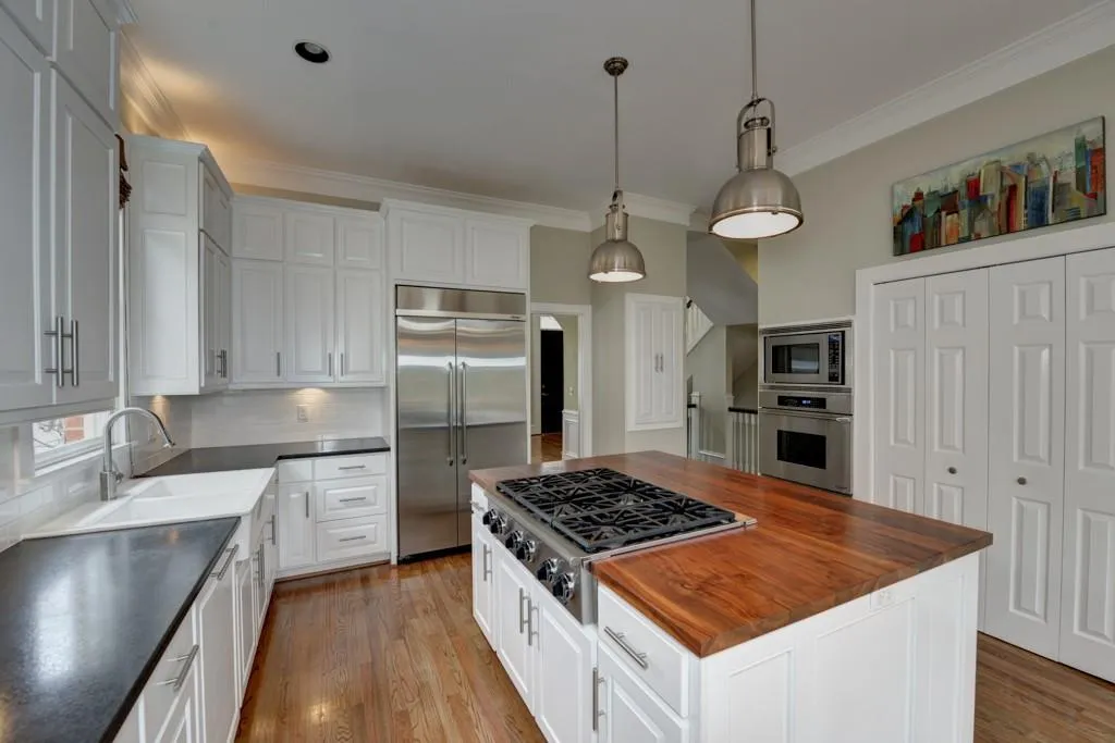 29 Greenland Trace, Atlanta, Georgia 30342, 3 Bedrooms Bedrooms, ,3 BathroomsBathrooms,Residential,Sold,29 Greenland Trace,5646127