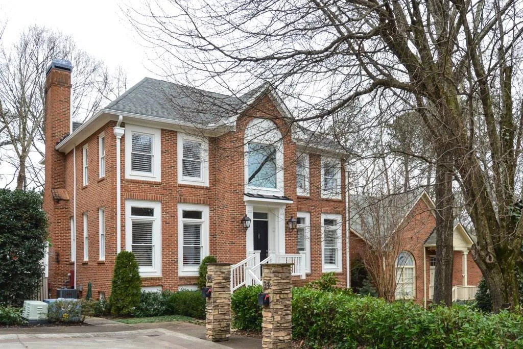 29 Greenland Trace, Atlanta, Georgia 30342, 3 Bedrooms Bedrooms, ,3 BathroomsBathrooms,Residential,Sold,29 Greenland Trace,5646127