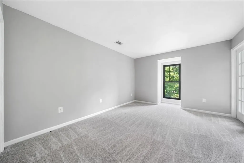 23307 Plantation Drive Ne, Atlanta, Georgia 30324, 2 Bedrooms Bedrooms, ,2 BathroomsBathrooms,Residential,For Sale,23307 Plantation Drive Ne,7591523
