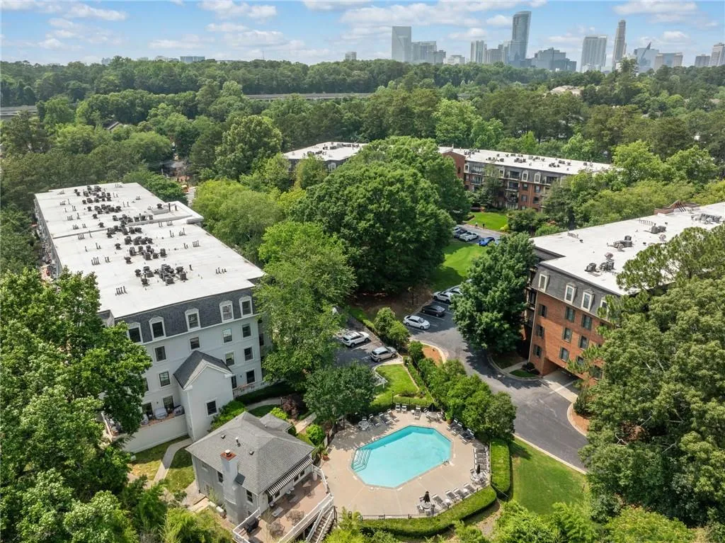 23307 Plantation Drive Ne, Atlanta, Georgia 30324, 2 Bedrooms Bedrooms, ,2 BathroomsBathrooms,Residential,For Sale,23307 Plantation Drive Ne,7591523