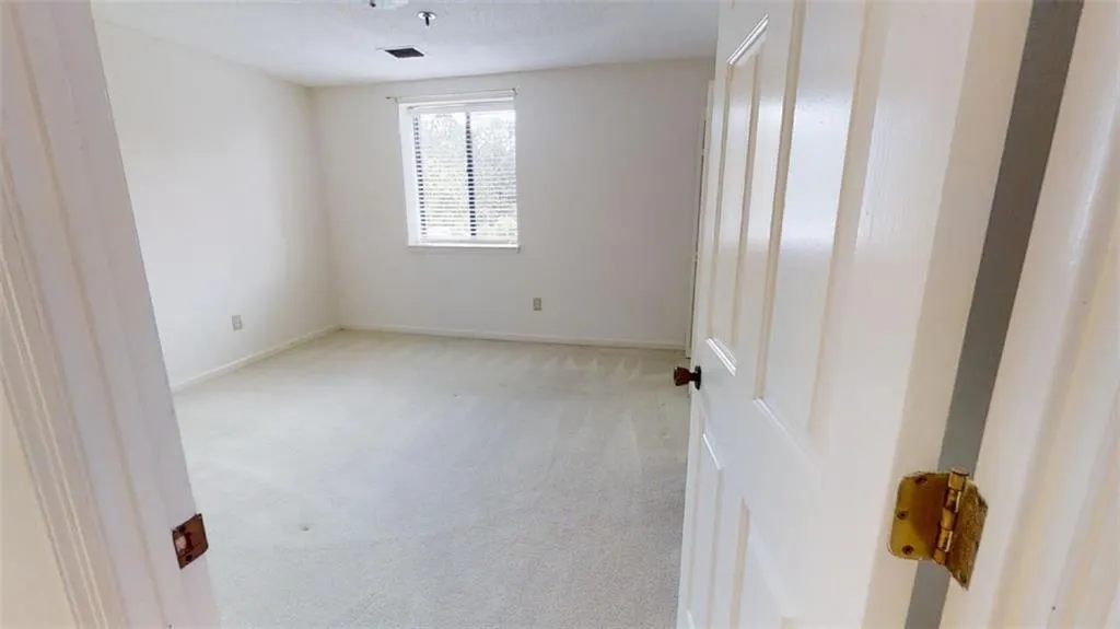 300 Johnson Ferry Road Ne Unit A615, Sandy Springs, Georgia 30328, 2 Bedrooms Bedrooms, ,2 BathroomsBathrooms,Residential,Sold,300 Johnson Ferry Road Ne Unit A615,6874290