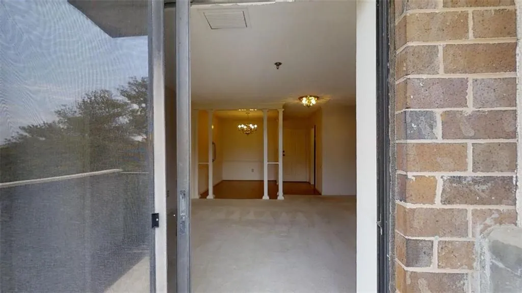 300 Johnson Ferry Road Ne Unit A615, Sandy Springs, Georgia 30328, 2 Bedrooms Bedrooms, ,2 BathroomsBathrooms,Residential,Sold,300 Johnson Ferry Road Ne Unit A615,6874290