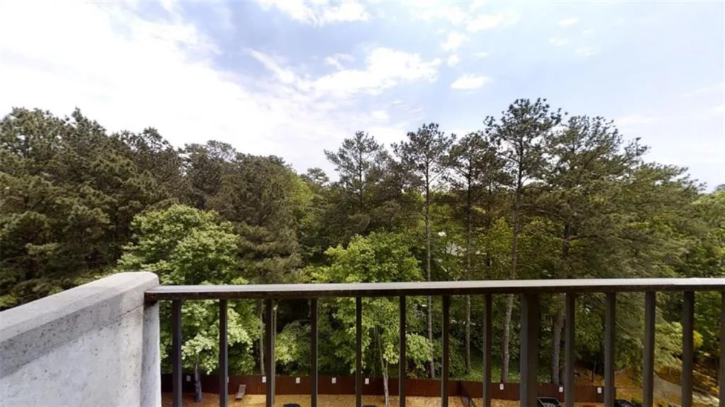 300 Johnson Ferry Road Ne Unit A615, Sandy Springs, Georgia 30328, 2 Bedrooms Bedrooms, ,2 BathroomsBathrooms,Residential,Sold,300 Johnson Ferry Road Ne Unit A615,6874290