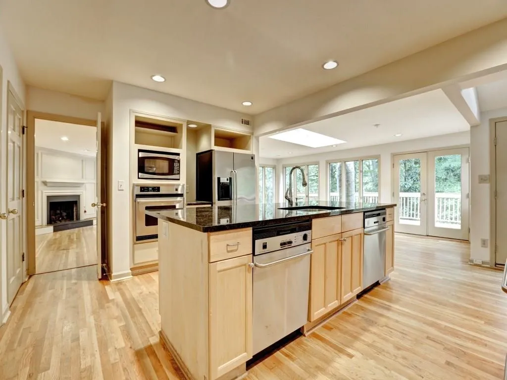 4860 Longchamps Drive, Sandy Springs, Georgia 30319, 5 Bedrooms Bedrooms, ,5 BathroomsBathrooms,Residential,Sold,4860 Longchamps Drive,5793937