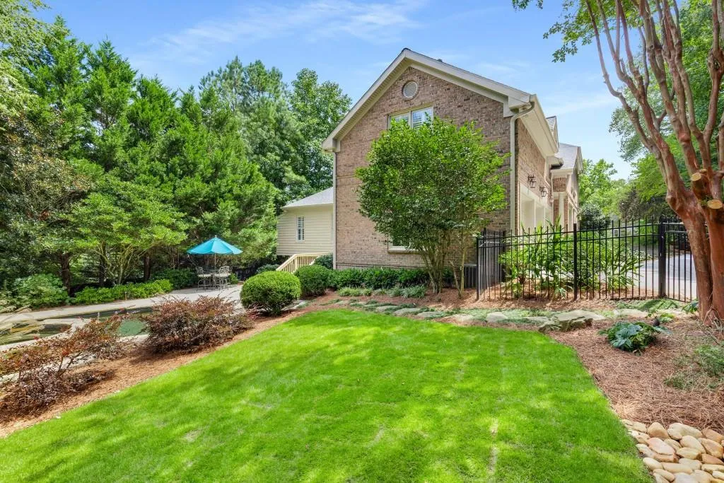 260 Northland Ridge Trail, Atlanta, Georgia 30342, 6 Bedrooms Bedrooms, ,5 BathroomsBathrooms,Residential,For Sale,260 Northland Ridge Trail,7615931