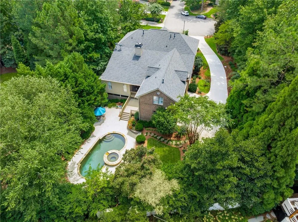 260 Northland Ridge Trail, Atlanta, Georgia 30342, 6 Bedrooms Bedrooms, ,5 BathroomsBathrooms,Residential,For Sale,260 Northland Ridge Trail,7615931
