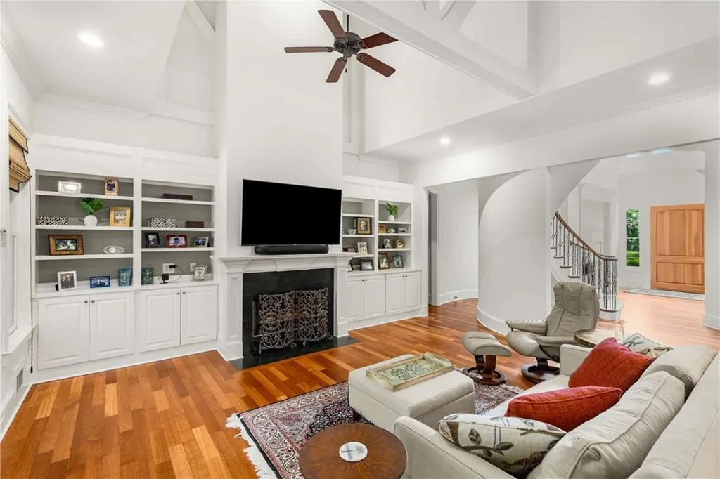 260 Northland Ridge Trail, Atlanta, Georgia 30342, 6 Bedrooms Bedrooms, ,5 BathroomsBathrooms,Residential,For Sale,260 Northland Ridge Trail,7615931