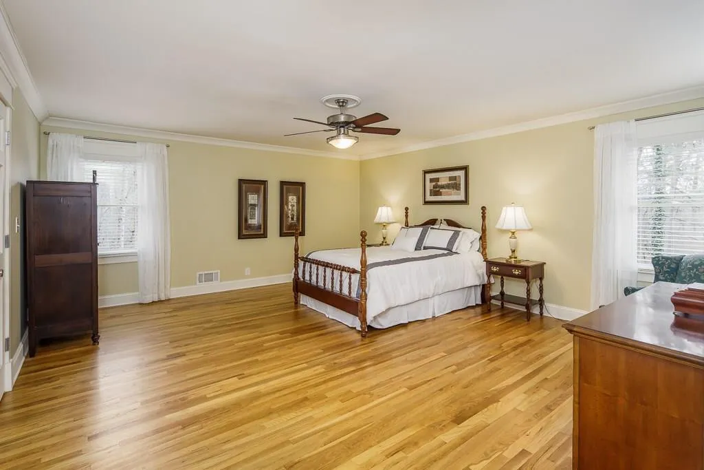 8010 Innsbruck Drive, Sandy Springs, Georgia 30350, 4 Bedrooms Bedrooms, ,3 BathroomsBathrooms,Residential,Sold,8010 Innsbruck Drive,6124017