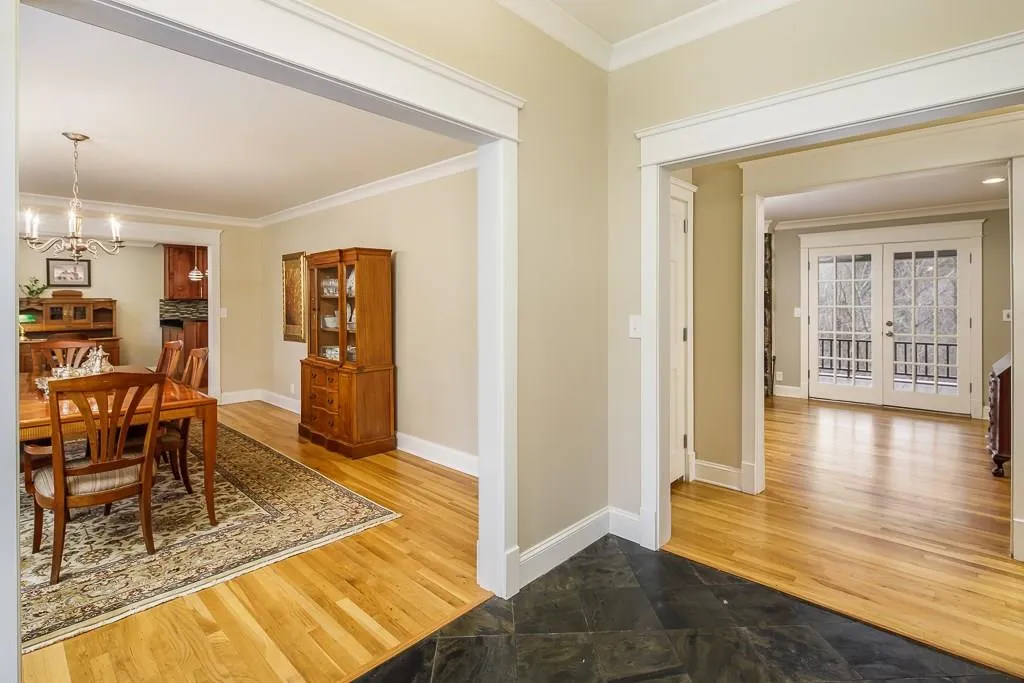 8010 Innsbruck Drive, Sandy Springs, Georgia 30350, 4 Bedrooms Bedrooms, ,3 BathroomsBathrooms,Residential,Sold,8010 Innsbruck Drive,6124017