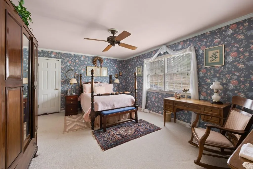 1015 Crest Valley Drive, Atlanta, Georgia 30327, 5 Bedrooms Bedrooms, ,4 BathroomsBathrooms,Residential,Sold,1015 Crest Valley Drive,7349444