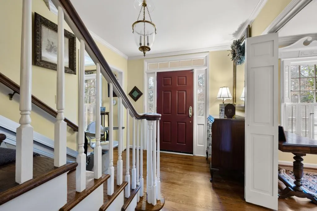 1015 Crest Valley Drive, Atlanta, Georgia 30327, 5 Bedrooms Bedrooms, ,4 BathroomsBathrooms,Residential,Sold,1015 Crest Valley Drive,7349444