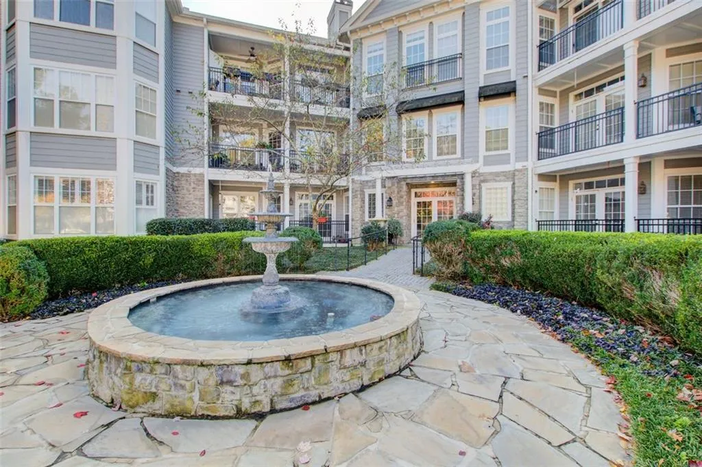 4100 Paces Walk Se Unit 1306, Atlanta, Georgia 30339, 2 Bedrooms Bedrooms, ,2 BathroomsBathrooms,Residential,For Sale,4100 Paces Walk Se Unit 1306,7489147