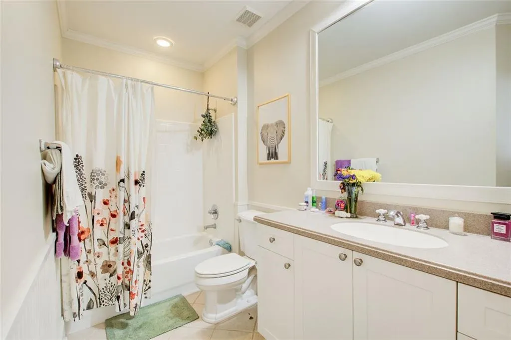 4100 Paces Walk Se Unit 1306, Atlanta, Georgia 30339, 2 Bedrooms Bedrooms, ,2 BathroomsBathrooms,Residential,For Sale,4100 Paces Walk Se Unit 1306,7489147