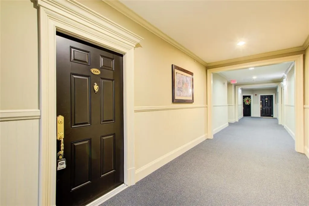 4100 Paces Walk Se Unit 1306, Atlanta, Georgia 30339, 2 Bedrooms Bedrooms, ,2 BathroomsBathrooms,Residential,For Sale,4100 Paces Walk Se Unit 1306,7489147
