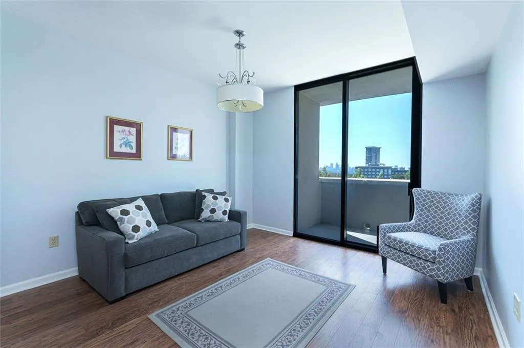 3040 Peachtree Road Nw Unit 507, Atlanta, Georgia 30305, 1 Bedroom Bedrooms, ,1 BathroomBathrooms,Residential,For Sale,3040 Peachtree Road Nw Unit 507,7651822