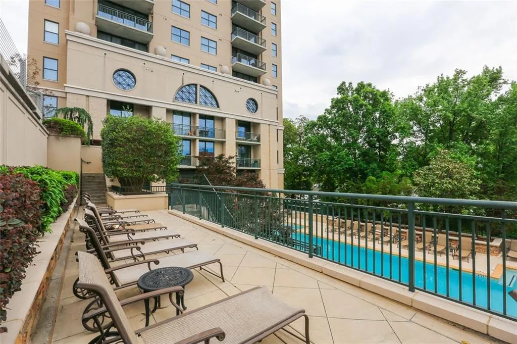3040 Peachtree Road Nw Unit 507, Atlanta, Georgia 30305, 1 Bedroom Bedrooms, ,1 BathroomBathrooms,Residential,For Sale,3040 Peachtree Road Nw Unit 507,7651822