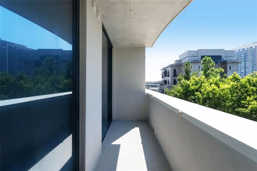 3040 Peachtree Road Nw Unit 507, Atlanta, Georgia 30305, 1 Bedroom Bedrooms, ,1 BathroomBathrooms,Residential,For Sale,3040 Peachtree Road Nw Unit 507,7651822