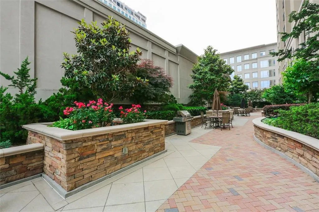 3040 Peachtree Road Nw Unit 507, Atlanta, Georgia 30305, 1 Bedroom Bedrooms, ,1 BathroomBathrooms,Residential,For Sale,3040 Peachtree Road Nw Unit 507,7651822