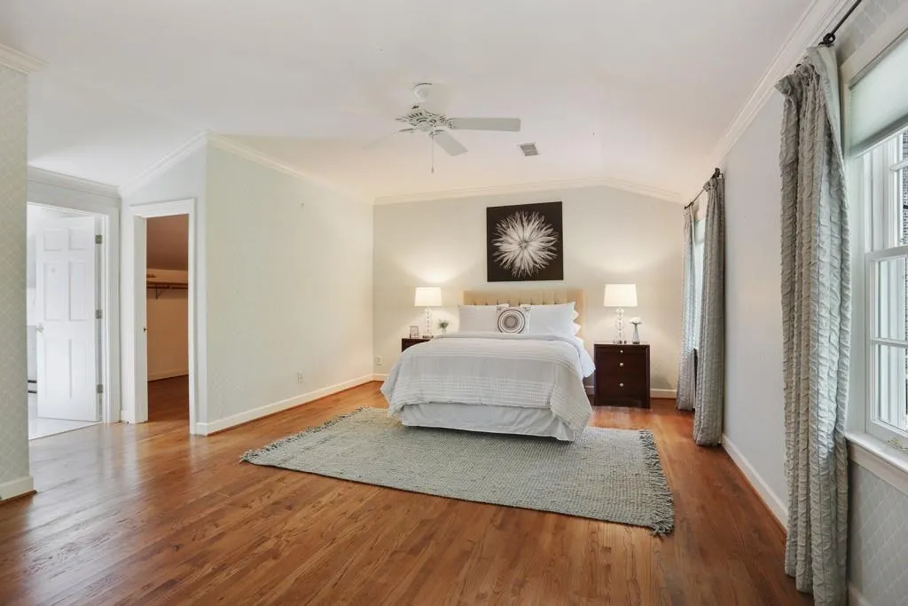 705 E Northway Lane, Sandy Springs, Georgia 30342, 3 Bedrooms Bedrooms, ,3 BathroomsBathrooms,Residential,Sold,705 E Northway Lane,6557783