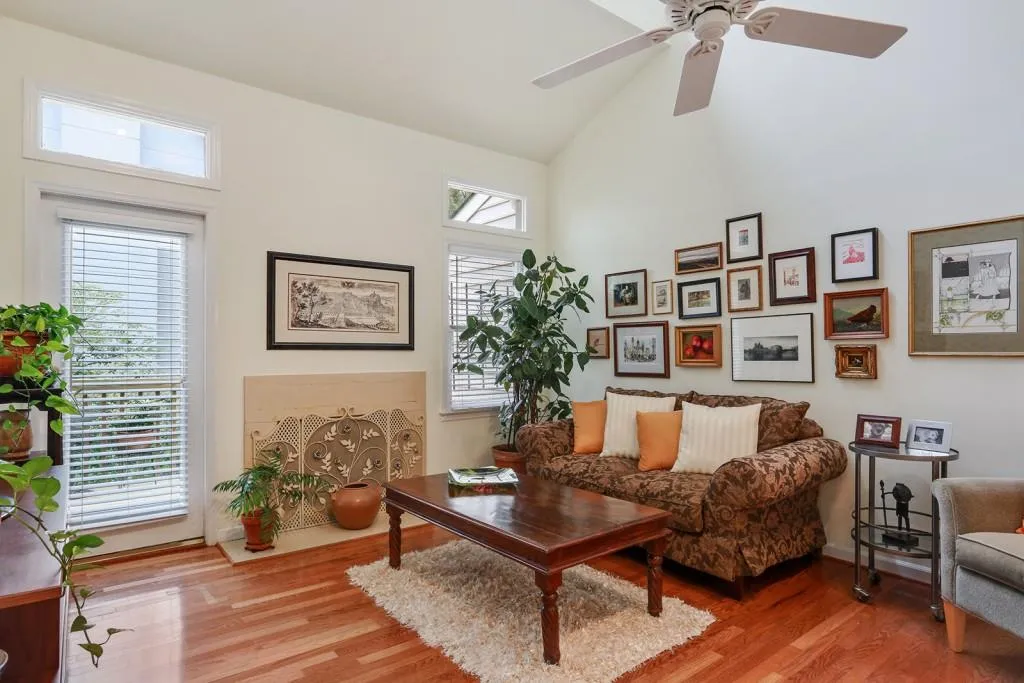 1812 Rockridge Place, Atlanta, Georgia 30324, 2 Bedrooms Bedrooms, ,2 BathroomsBathrooms,Residential,Sold,1812 Rockridge Place,5813600