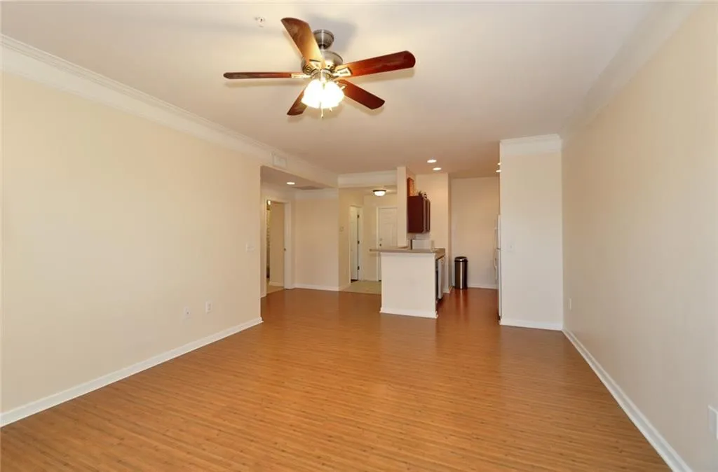 2700 Pine Tree Road Ne Unit 1307, Atlanta, Georgia 30324, 1 Bedroom Bedrooms, ,1 BathroomBathrooms,Residential,Sold,2700 Pine Tree Road Ne Unit 1307,5840075