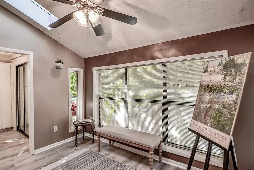 8740 Roswell Road Unit 1-d, Sandy Springs, Georgia 30350, 2 Bedrooms Bedrooms, ,2 BathroomsBathrooms,Residential,Sold,8740 Roswell Road Unit 1-d,6812541