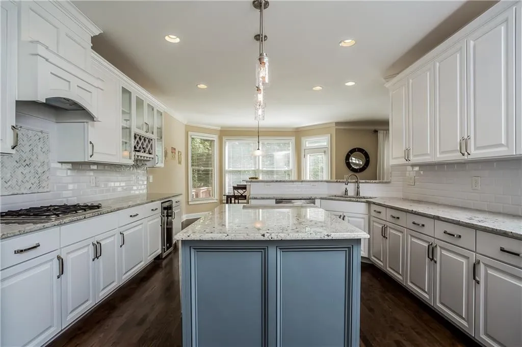 1053 Windsor Lake Cove Ne, Brookhaven, Georgia 30319, 4 Bedrooms Bedrooms, ,3 BathroomsBathrooms,Residential,Sold,1053 Windsor Lake Cove Ne,5732884