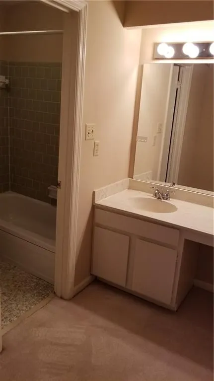 725 Dalrymple Road Unit 5d, Sandy Springs, Georgia 30328, 2 Bedrooms Bedrooms, ,2 BathroomsBathrooms,Residential,Sold,725 Dalrymple Road Unit 5d,5972451