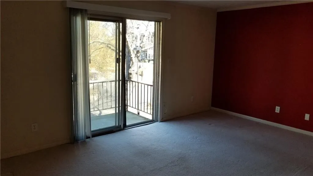 725 Dalrymple Road Unit 5d, Sandy Springs, Georgia 30328, 2 Bedrooms Bedrooms, ,2 BathroomsBathrooms,Residential,Sold,725 Dalrymple Road Unit 5d,5972451
