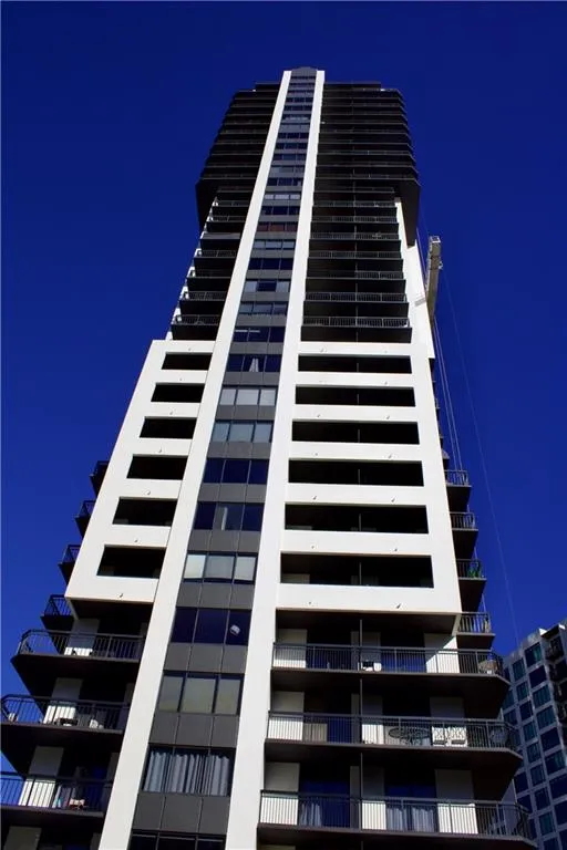 3481 Lakeside Drive Ne Unit 2601, Atlanta, Georgia 30326, 1 Bedroom Bedrooms, ,1 BathroomBathrooms,Residential,For Sale,3481 Lakeside Drive Ne Unit 2601,7662764