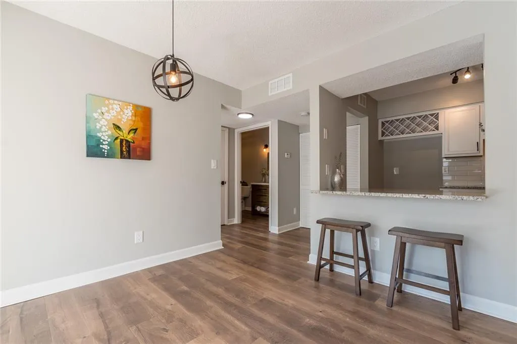 1401 Wingate Way, Sandy Springs, Georgia 30350, 1 Bedroom Bedrooms, ,1 BathroomBathrooms,Residential,Sold,1401 Wingate Way,6636357