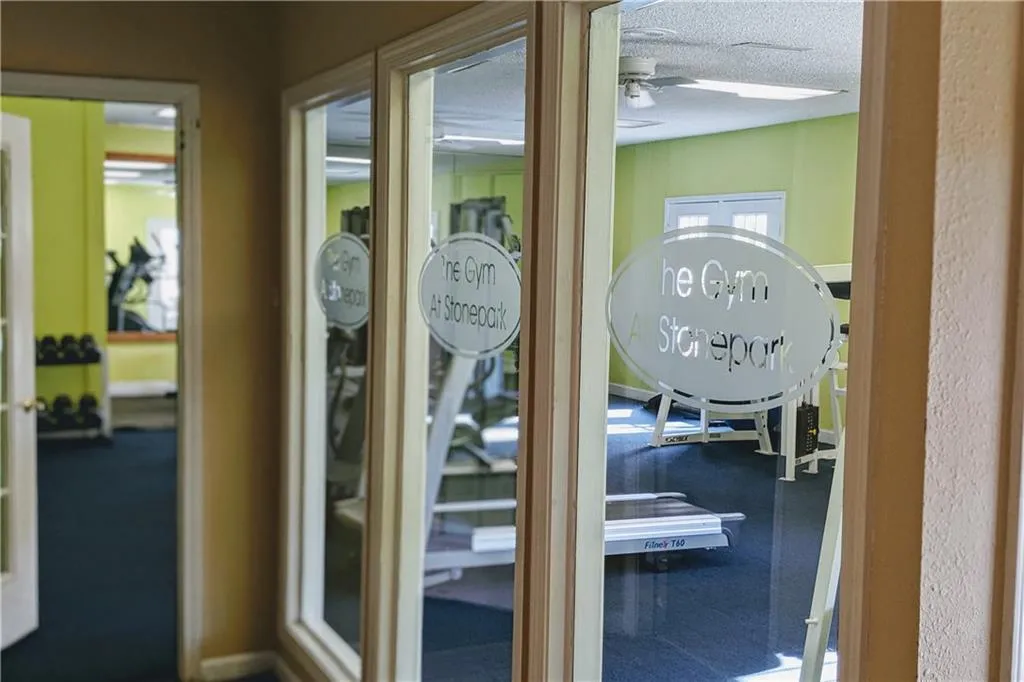 1401 Wingate Way, Sandy Springs, Georgia 30350, 1 Bedroom Bedrooms, ,1 BathroomBathrooms,Residential,Sold,1401 Wingate Way,6636357