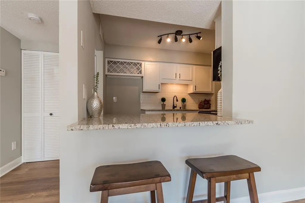 1401 Wingate Way, Sandy Springs, Georgia 30350, 1 Bedroom Bedrooms, ,1 BathroomBathrooms,Residential,Sold,1401 Wingate Way,6636357