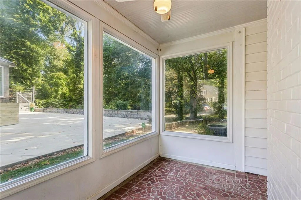 2953 Hardman Court Ne, Atlanta, Georgia 30305, 2 Bedrooms Bedrooms, ,2 BathroomsBathrooms,Residential,For Sale,2953 Hardman Court Ne,7662710