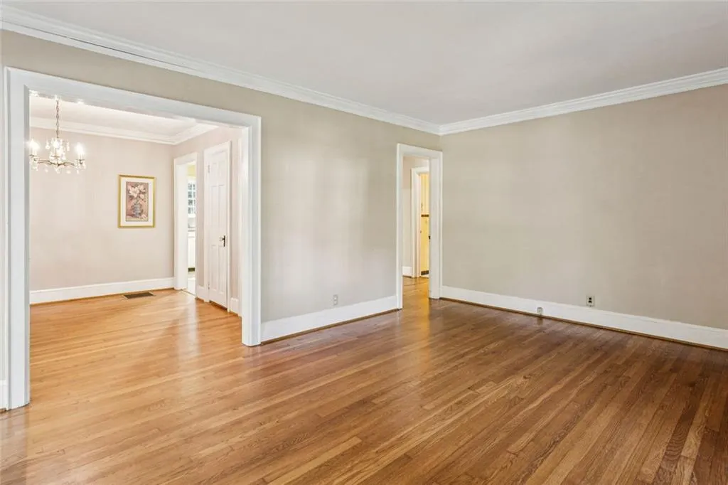 2953 Hardman Court Ne, Atlanta, Georgia 30305, 2 Bedrooms Bedrooms, ,2 BathroomsBathrooms,Residential,For Sale,2953 Hardman Court Ne,7662710