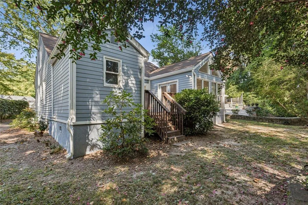 2953 Hardman Court Ne, Atlanta, Georgia 30305, 2 Bedrooms Bedrooms, ,2 BathroomsBathrooms,Residential,For Sale,2953 Hardman Court Ne,7662710
